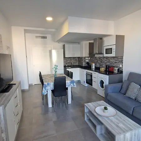 Edificio Arenal アパート